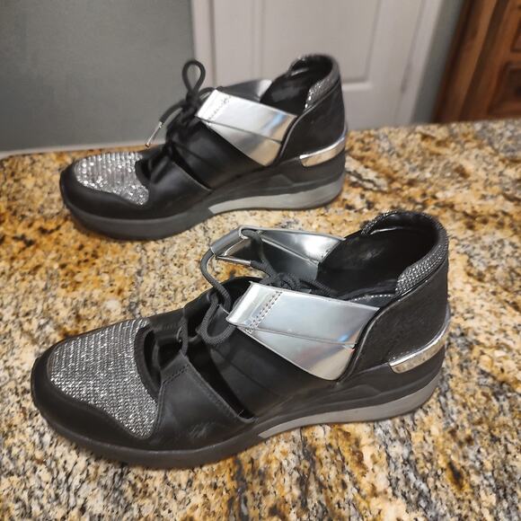 Michael Kors Black Silver Platform Sneakers Size 6M ID HJ18A - Picture 4 of 14